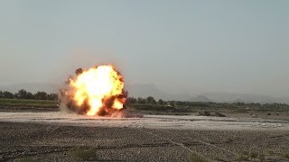 Battle tank Leopard 2 2A6M Afghanistan Canadian Forces in action PionierPanzer
