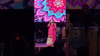 Har kisi ko - Sadhana sargam live performance in \