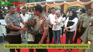 Tangisan Rukamto Saat Kapolres Kampar AKBP Asep Darmawan Diganti