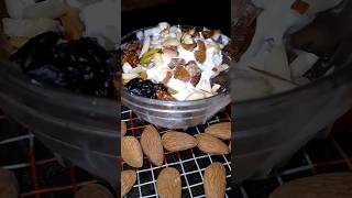 చల్ల చల్లని ఐస్ క్రీమ్ #icecream #trending #shots #viral #ytshorts #foodie #dryfruits #icecreamlover