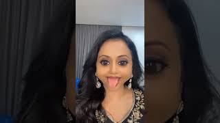 Suma Kanakala Looking Gorgeous Doing Funny and Crazy Expressions Latest Video