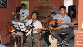 Nongkrong acoustic di ABELLIA bareng LENCANA