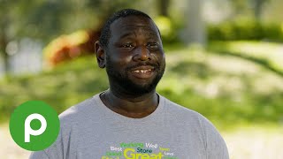 Publix: A Great Place to Work – Seafood Specialist, Willie.