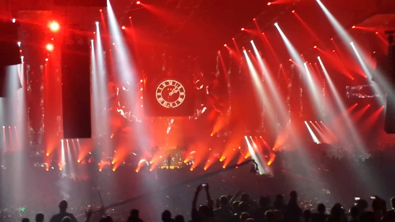 Reverze 2014 - Antwerps Sportpaleis - YouTube