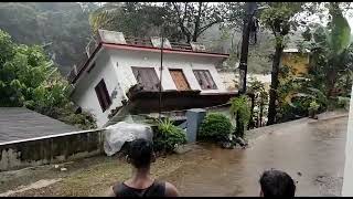 കനത്ത മഴയിൽ വീട് ഒഴുകി പോകുന്നത് //  ഒരുപാട് സ്വപ്‌നങ്ങളും പ്രതീക്ഷകളും ആണ് മുങ്ങി മറഞ്ഞത്