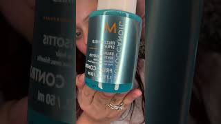 Shield Frizz Spray 🖤 @moroccanoil  #antifrizz #beautycontent #follow #subscribe  #prpackage