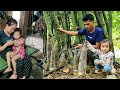 The return of mother and uncle Quan to harvest Ba Do bamboo shoots to sell | Triệu Thị Ghển