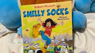 Smelly Socks | Read with Jasper