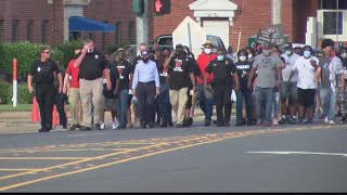 Bossier City and Shreveport protesters meet over Texas Street bridge walk for Justice and Equality