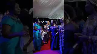 WATCH MAMA IDA ODINGA DANCING WITH LUO WOMEN IN KISUMU  #balindiway #citizentv #ktnnews #raila