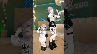 あーぱつあぱつ！⚡⚡#shorts #vr #vrc #vrchat #VRチャット #dance #踊ってみた #tiktok　#vrdance #apt #rosé_bruno_apt