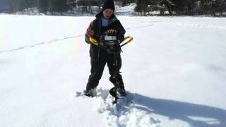 2004 Jiffy Model 31 Legend XT ice fishing auger with 4.5HP 85cc Tecumseh 2 stroke engine PART 2