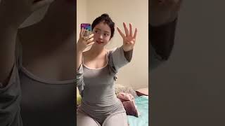 【TikTokライブ】ノーブラ美女の透け乳首見え配信放送事故！【インスタライブ】