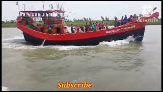 সুন্দরবনের ইলিশ মাছ ধরার ট্রলার fishing করার জন্য রেডি।