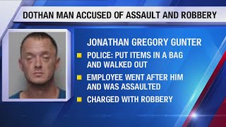 Dothan man charged with robbery after stealing items, assaulting store employee, DPD