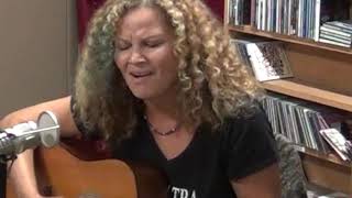 Alana Davis - Love Again -  WLRN Folk Music Radio