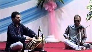 Bramha Shodhile Pt Prabhakar Dhakde Guruji (Shri Mataji Birthday 2005 Pune) Sahaja Yoga Music Bhajan