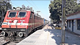 Firozpur - Mumbai Punjab Mail captured on a Sunny day with Shiny WAP 4