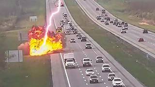 100 Incredible Lightning Strikes Caught On Camera