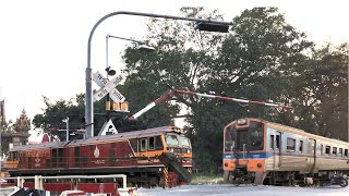 น้องกัปตัน | พาดู เครื่องกั้นรถไฟ รถไฟ 2 ขบวน EP.20 Railroad Crossing in Thailand