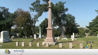 Oak Hill Cemetery hosts walking tour