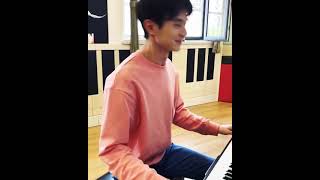 Derek Chang Cast Chinese Drama Love the way you are (Ruan Dongsheng) playing Piano very exited