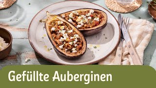 Gefüllte Auberginen vegetarisch zubereiten 🌱 | REWE Deine Küche