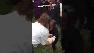 They were shocked what this dove did at this funeral 😯