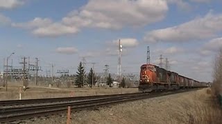 CN Train Spotting: CN 5683 \u0026 2640 Leading CN 411 At Wabamun Heading West 13/13 4/17/12