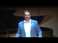 jason howard sings welsh song aros mae r mynyddau mawr 2017