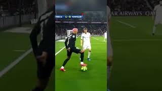 Neymar gets a yellow card for doing skills.. 🤦🏻‍♂️