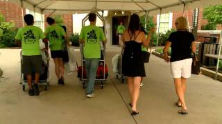 Welcome class of 2014! See what's so special about move-in day at the Commons!