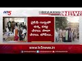 చిక్కుల్లో వైసీపీ ఎమ్మెల్యే.. election officers rides on pendurthi mla candidate party office tv5