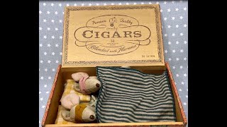 Maileg Mum and Dad Cigar Box