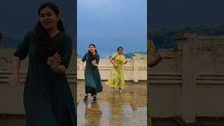 tumak tumak💃| gulabi sharara| shorts| youtube shorts| trending reels|#reels #dance #groovewithease