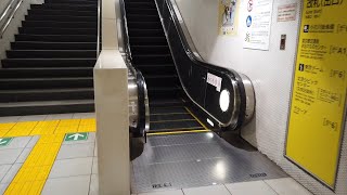 5 x エスカレータ― 都営大江戸線 飯田橋駅から春日駅へ（＋ 2 x エレベーター）