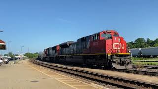 CN L502 - CN 8831 East at Brantford (July 19 2023)