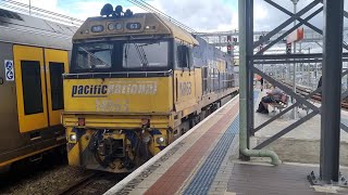 12/10/22 3BM4 passing Hornsby