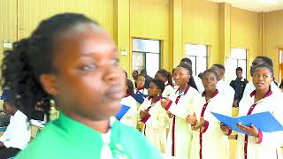 Dore Indirimbo yashimishije cyane abantu Mu Misa yaririmbwe na Chorale Amis De Jésus De RP - Musanze