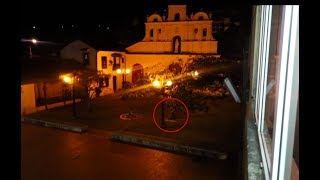 FANTASMA CAPTURADO CON LA VIDEOCAMARA. INAUDITO!