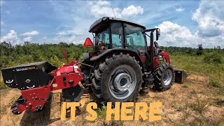 CHECK IT OUT!!!! MASSEY FERGUSON 4710 TRACTOR