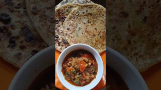 Winter special dish aloo ke parathe and tamatar ki chutney #alooparatha #subscribe #recipe