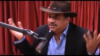 Joe Rogan And Neil Degrasse Tyson Try To Debunk Flat Earth . . . Again - Mark Sargent ✅