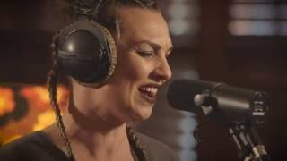 Hollie Smith - Poor on Poor (NZ Live Acoustic Session