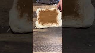 Shaping sourdough cinnamon raisin bread #food #bread #sourdoughbread #sourdough #baking