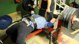 10x197,5kg raw benchpress