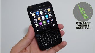 BlackBerry Q5 Mobile phone menu browse, ringtones, games, wallpapers