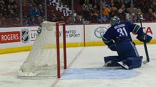 Gotta See It: Predators' Subban scores flukey goal from centre ice vs. Canucks