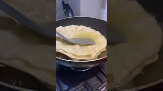 Frying Papadums 👌#short #shortsyoutube #viral #shortscooking  #foryou