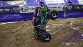 Grave Digger Driver Tyler Menninga's Record Breaking Nose Wheelie | Cedar Rapids 2017